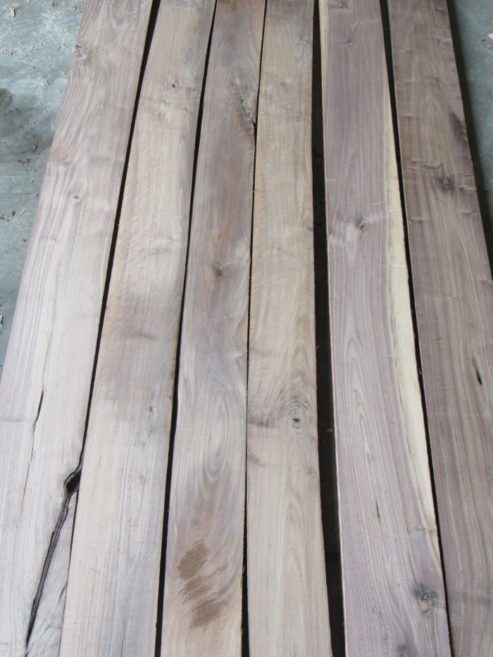 4/4 Rustic Walnut 20BF Lumber Pack